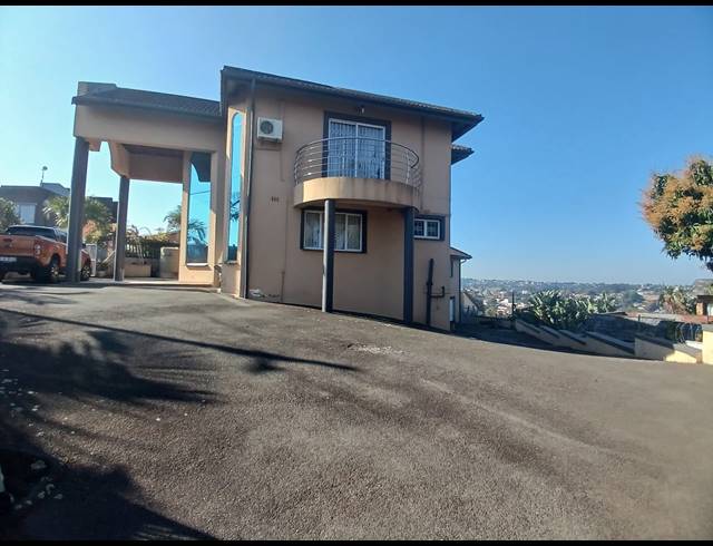 4 BEDROOM FREEHOLD FOR SALE IN AVOCA